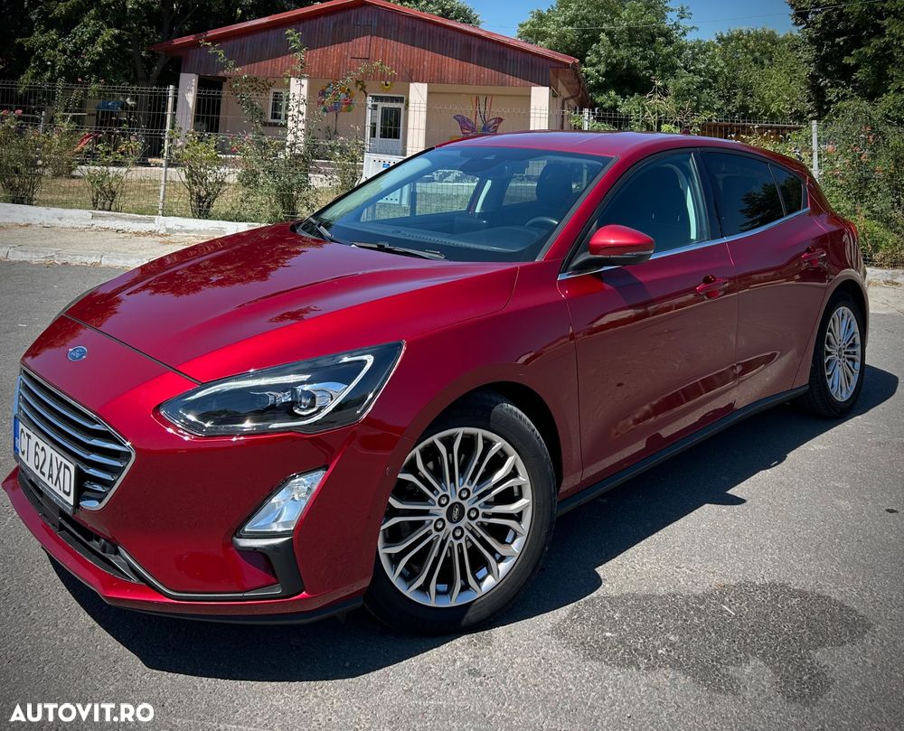 Ford Focus 1.0 EcoBoost Titanium - 1
