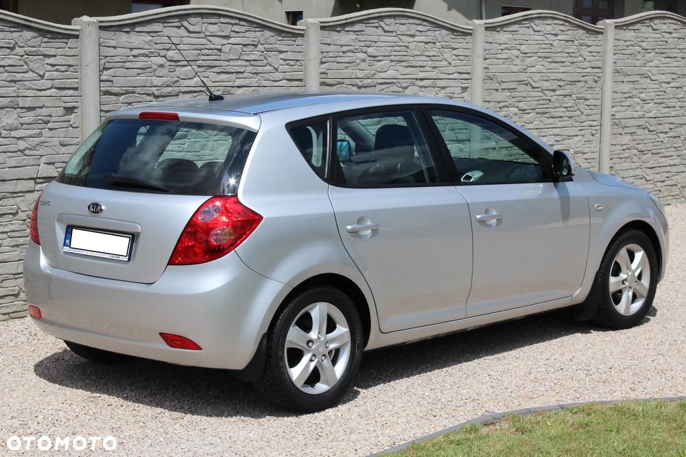Kia Ceed 1.6 CRDi EX - 4