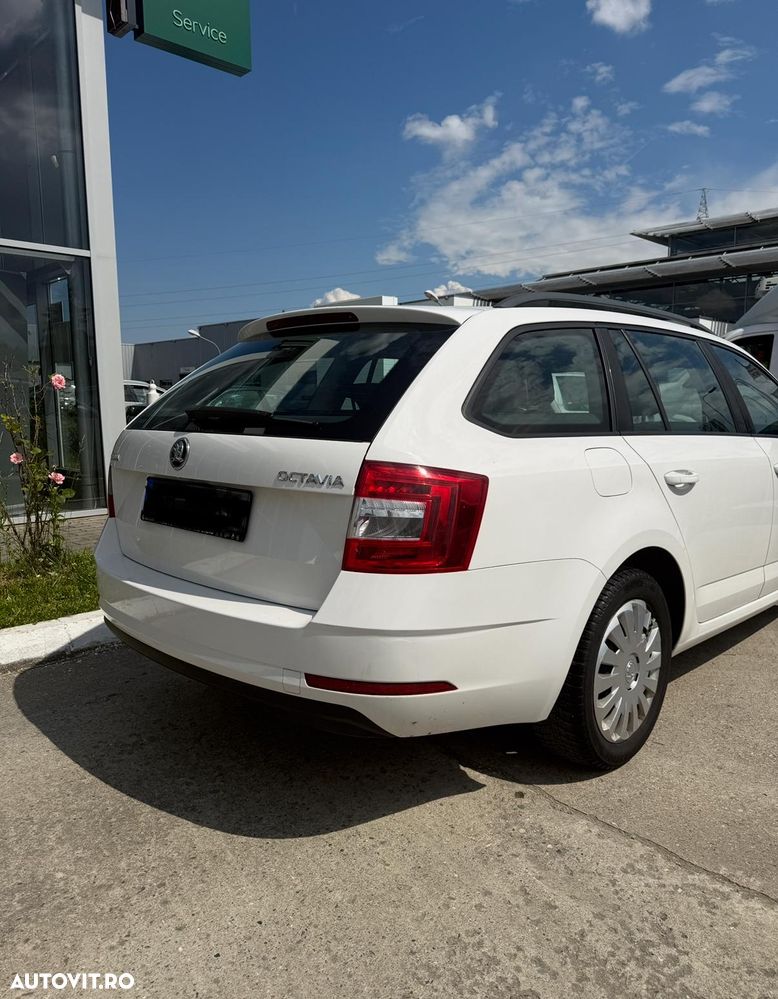 Skoda Octavia 1.5 TSI DSG Ambition - 6