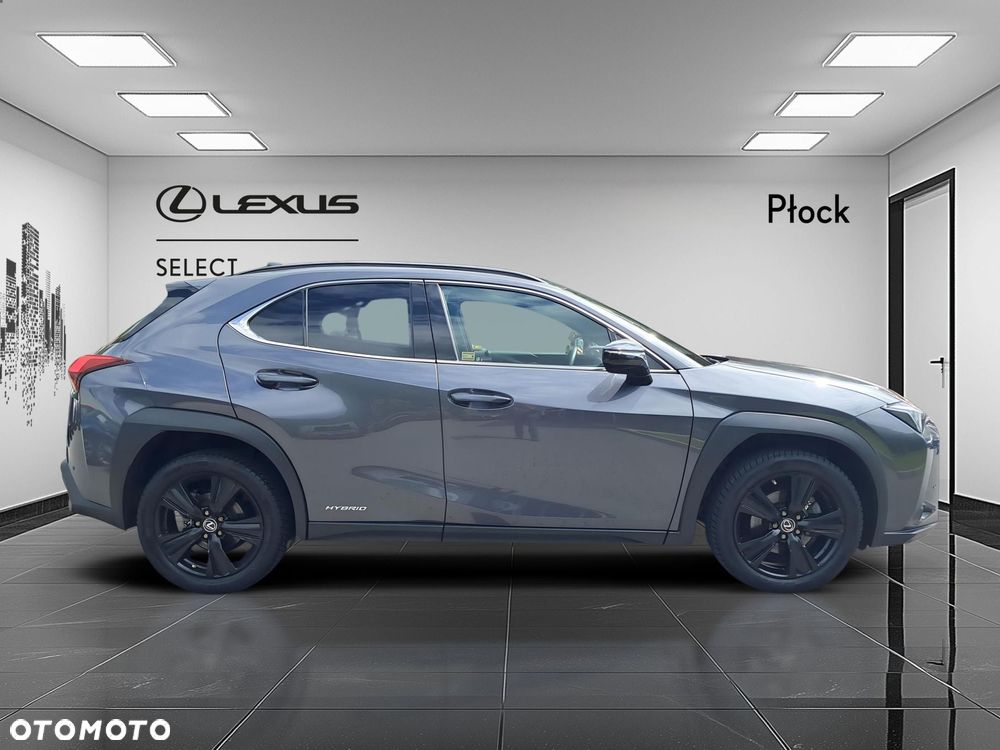 Lexus UX - 6