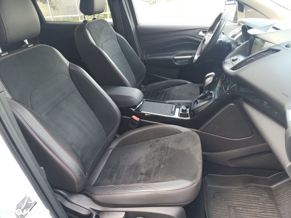 Ford Kuga 2.0 TDCi 4x4 ST-Line - 15