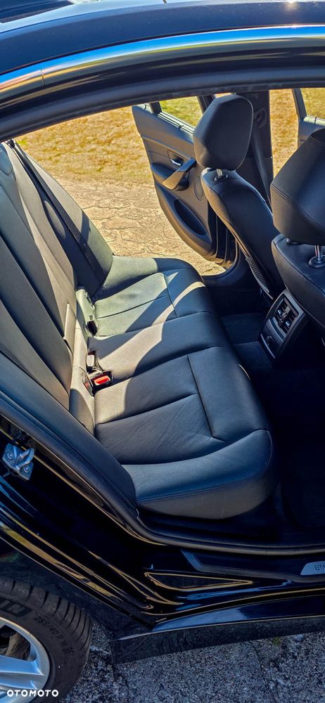 BMW Seria 3 328i Luxury Line - 35