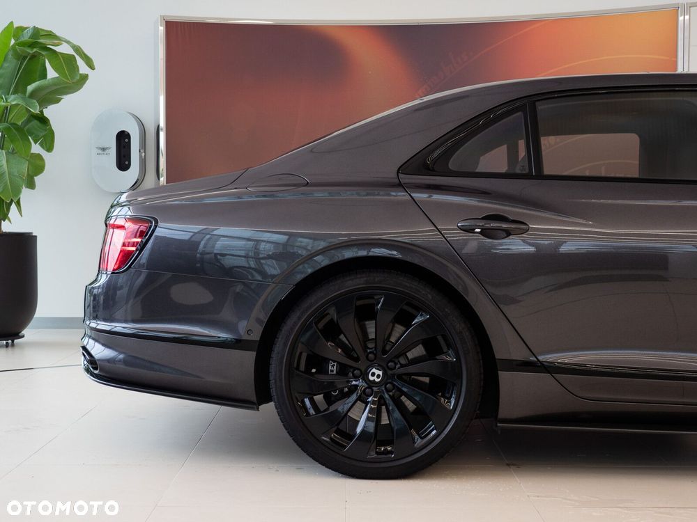 Bentley Flying Spur - 8