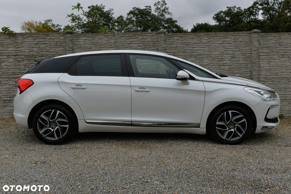 Citroën DS5 HDi 165 Chic - 6