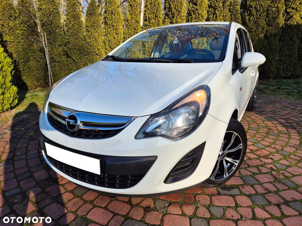 Opel Corsa 1.2 16V Edition / Active - 2