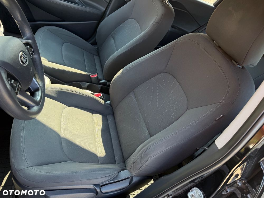 Kia Rio 1.2 Edition 7 - 9