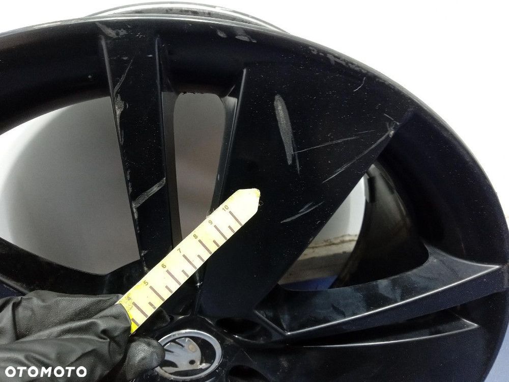 SKODA SUPERB III ALUFELGA OEM 8JX18 5X112 ET44 1 SZT 3V0601025AG - 3