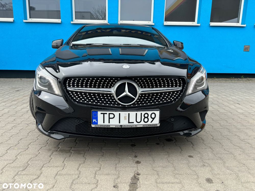 Mercedes-Benz CLA 220 CDI 7G-DCT AMG Line - 3