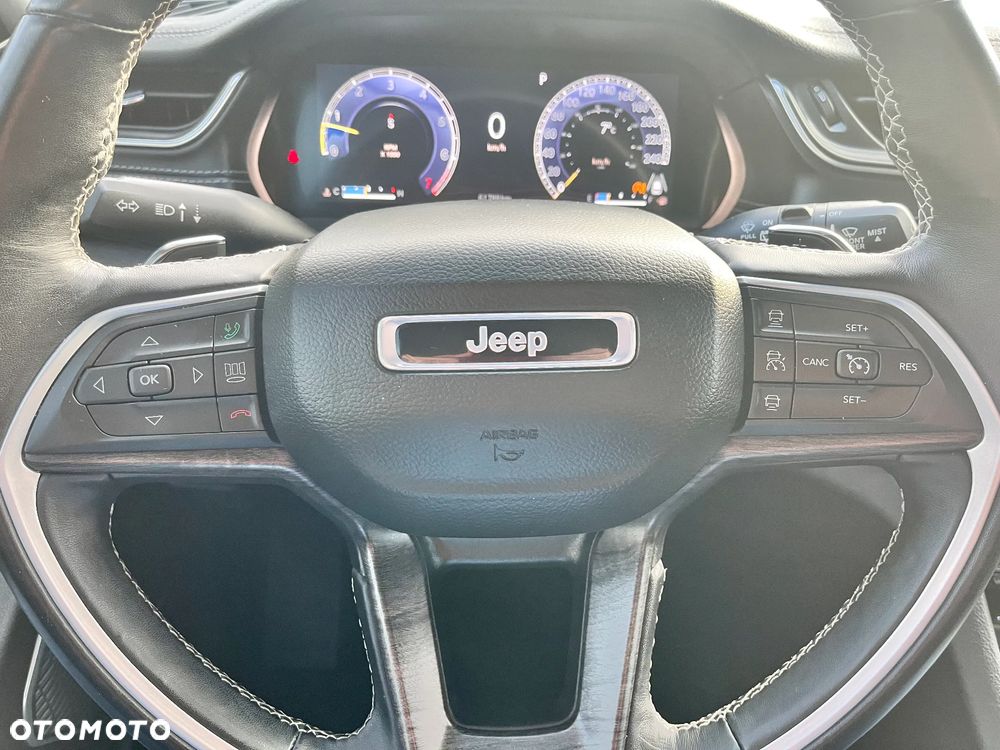 Jeep Grand Cherokee - 18