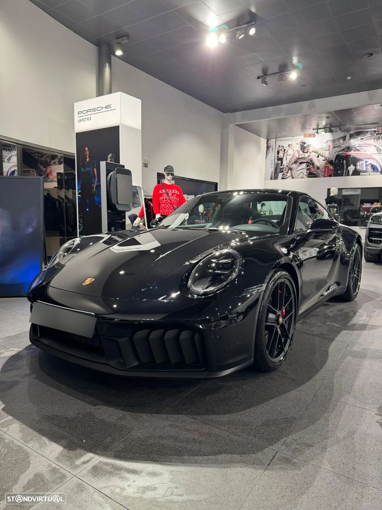 Porsche 911 (992) - 1