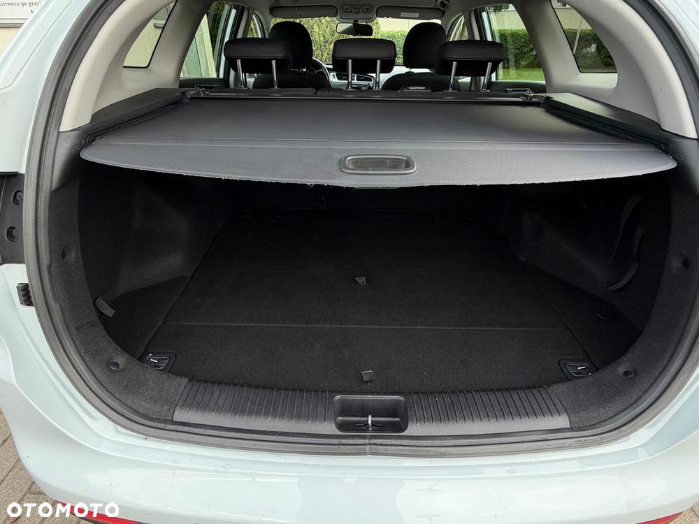 Kia Ceed 1.6 GDI Fifa World Cup Edition - 28