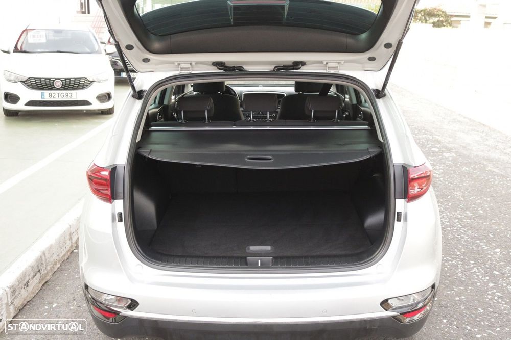 Kia Sportage 1.6 CRDi ISG MHEV Urban - 13