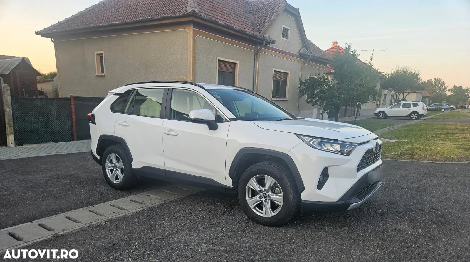 Toyota RAV4 - 2
