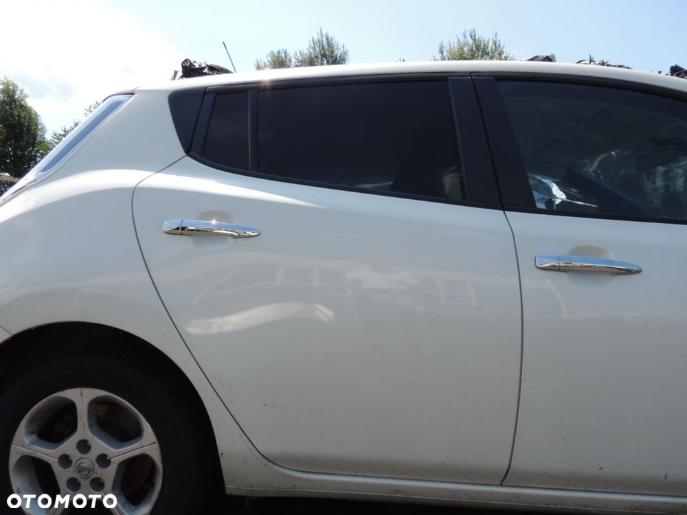 Drzwi prawy tył Nissan Leaf I '17 - 1