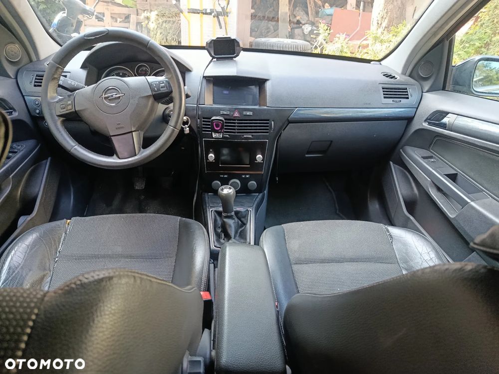 Opel Astra 2.0 Turbo Sport - 9