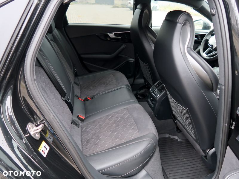 Audi A4 Limousine 45 TFSI quattro S tronic S line - 22