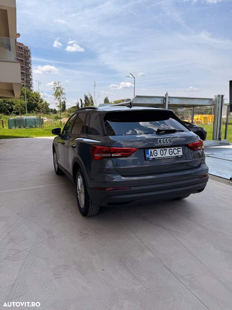 Audi Q3 2.0 TDI S tronic design - 6