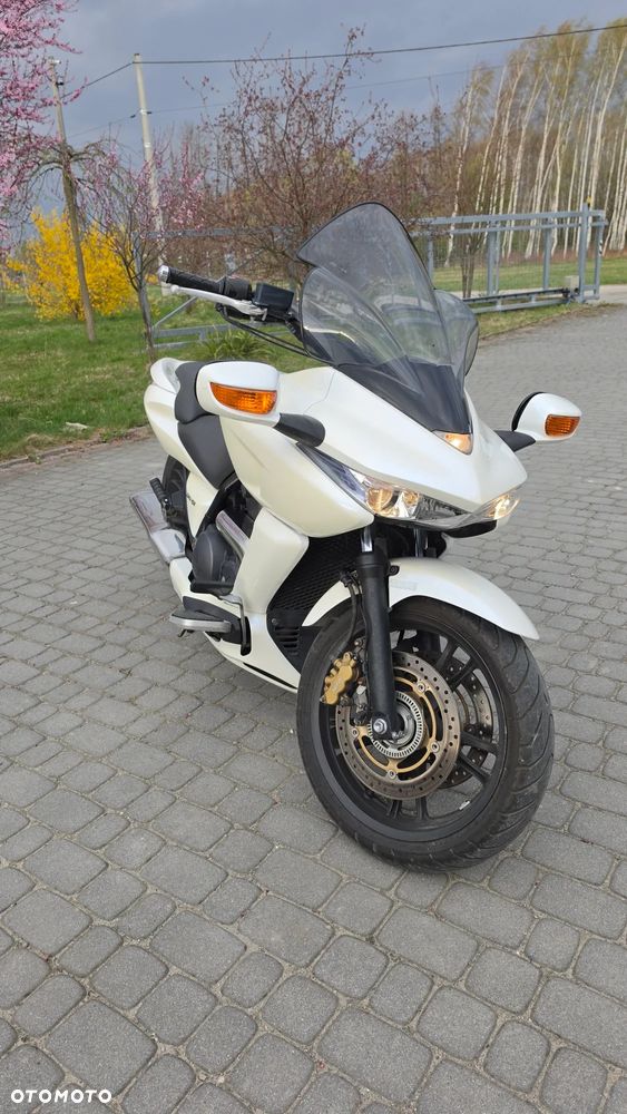 Honda DN-01 - 2