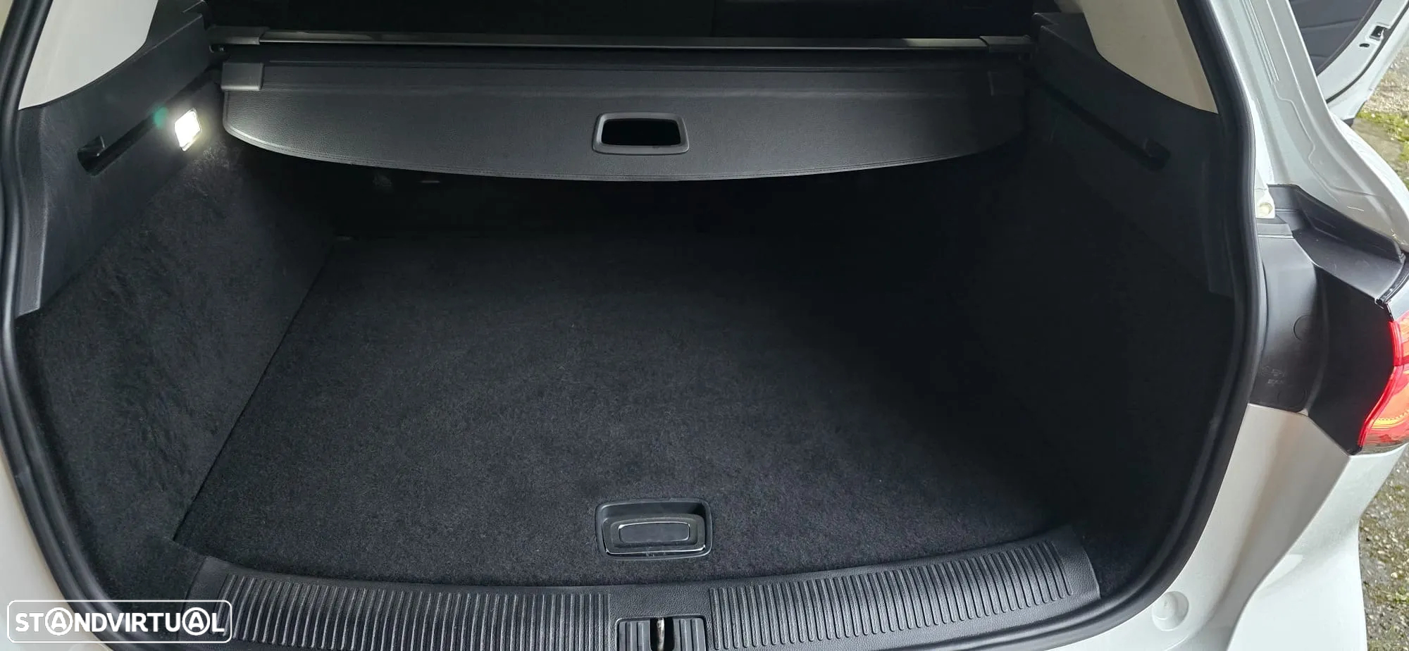 MG EHS 1.5 T-GDI Plug-in Hybrid Luxury - 25