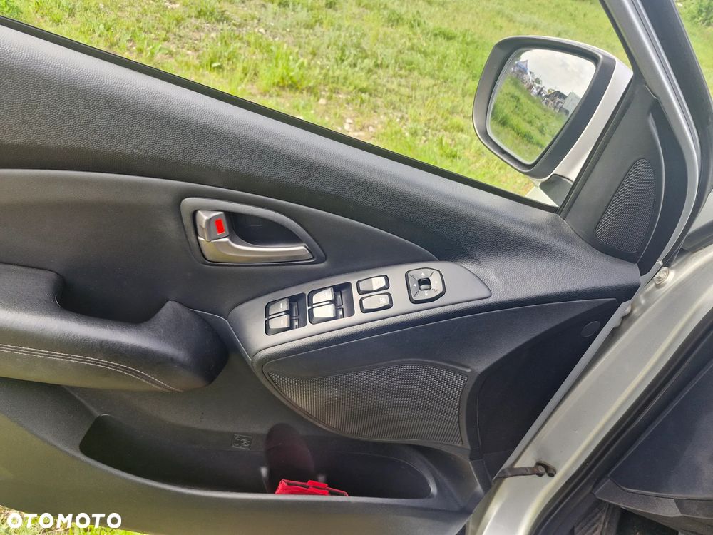 Hyundai ix35 2.0 2WD Trend - 12