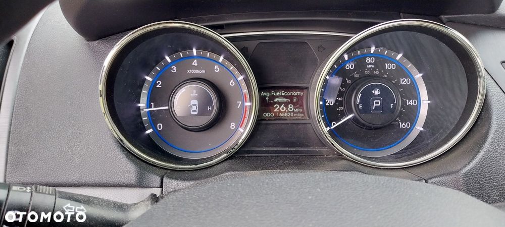 Hyundai Sonata - 8