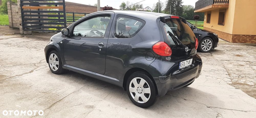 Toyota Aygo - 11