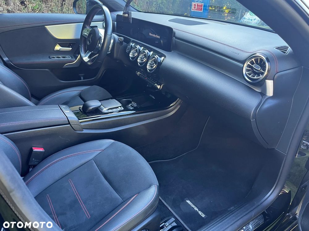Mercedes-Benz CLA 200 AMG Line 7G-DCT - 14