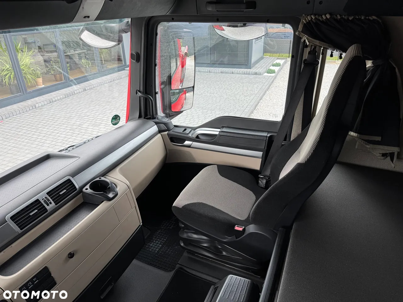 MAN TGX 26.500 / 6X4 / SCHWARZMULLER 3-STRONNY / Z NIEMIEC - 21