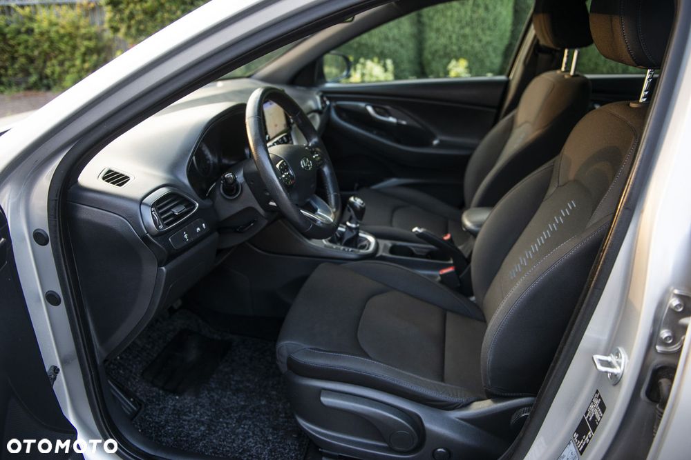 Hyundai i30 1.4 T-GDI YES - 18
