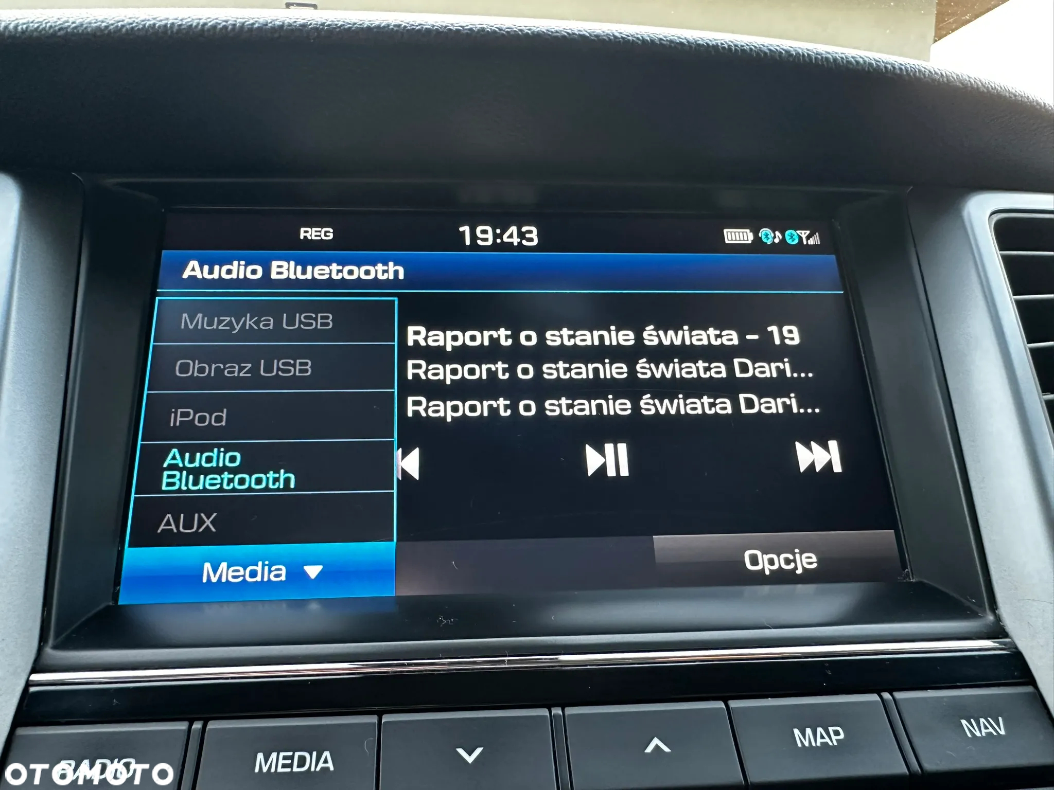 Hyundai Tucson 2.0 CRDI BlueDrive Style 2WD - 30