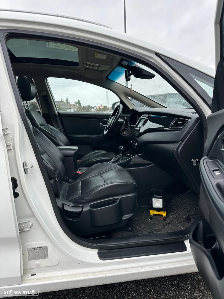 Kia Carens 1.7 CRDi ISG TX Aut. - 13