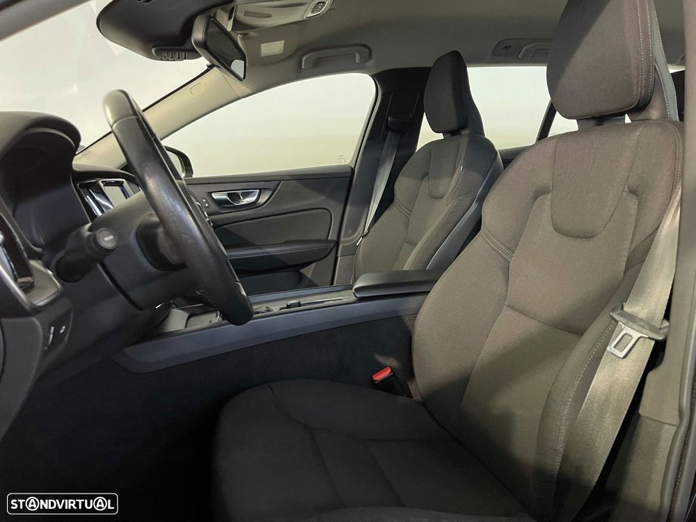 Volvo V60 2.0 D3 Momentum Geartronic - 14