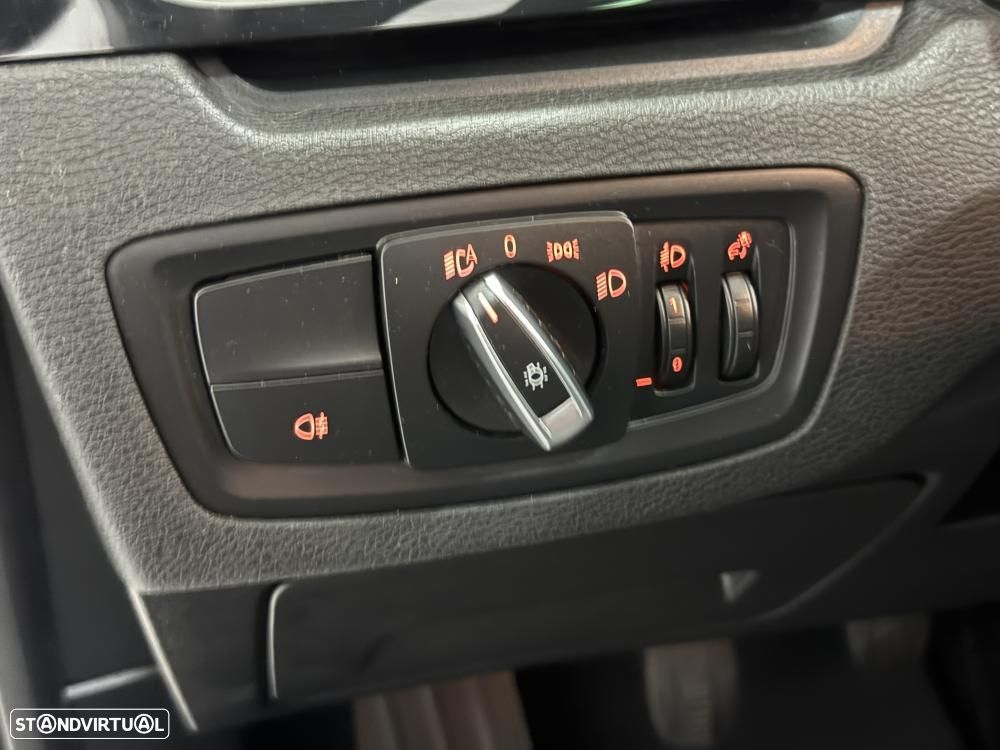 BMW X1 16 d sDrive Advantage - 27