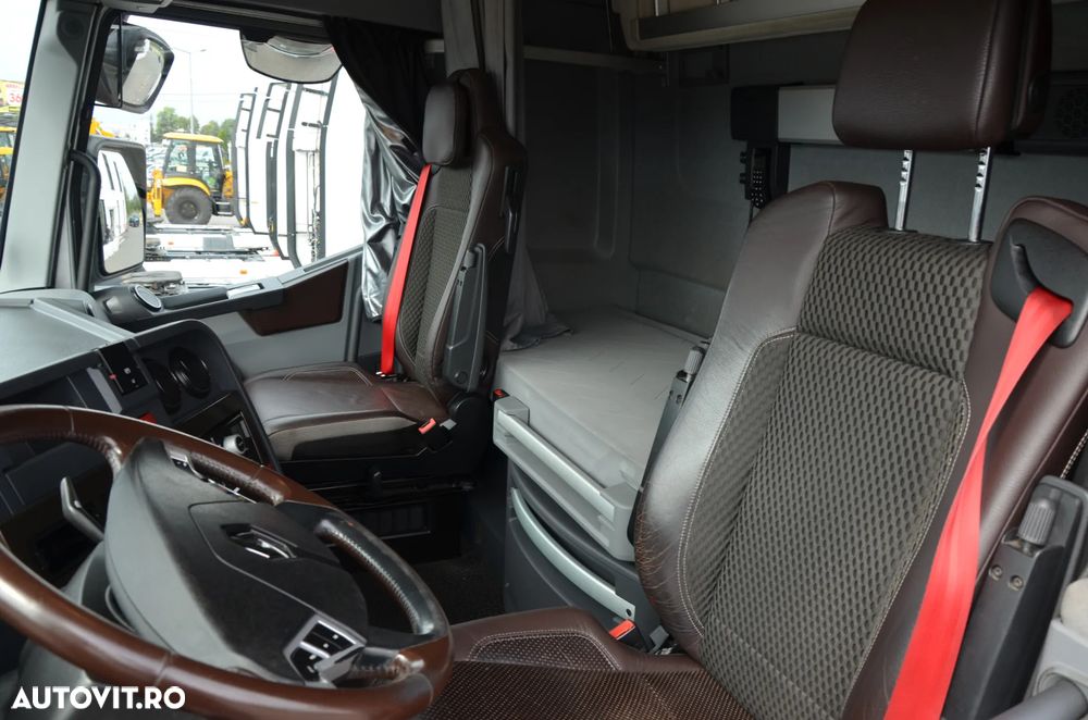 Renault T 480 CONFORT / 2017r / XENON / LED / ACC / SKÓRY / DE / 9620 - 21