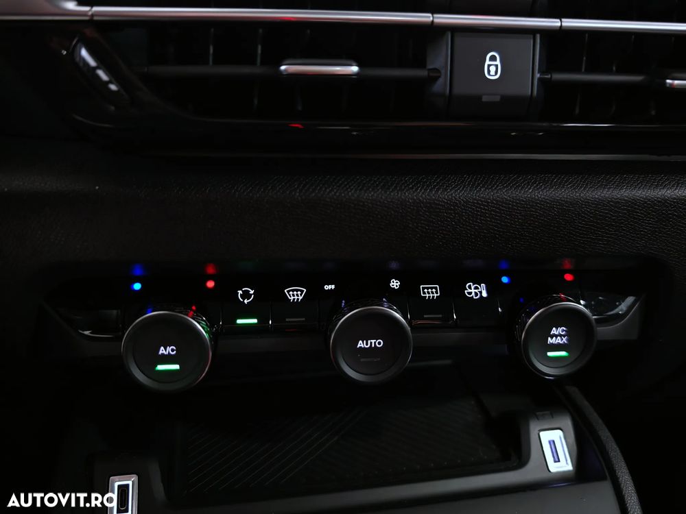 Citroën C4X 1.2 PureTech 130 S&S EAT8 Feel Pack - 20