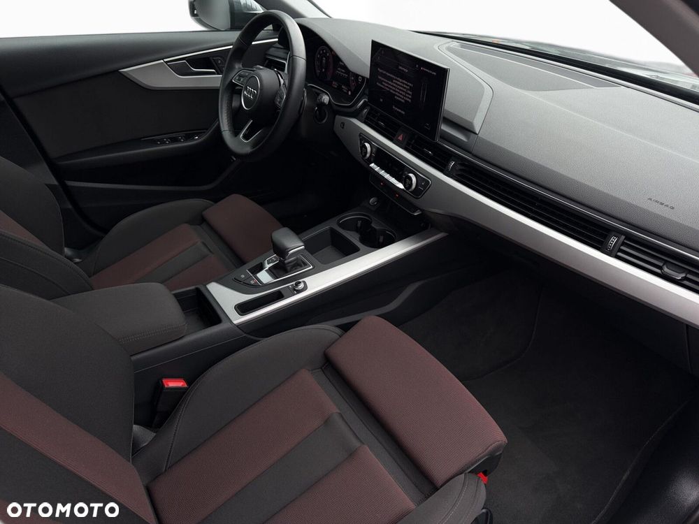 Audi A4 Avant 35 TFSI mHEV S Line S tronic - 14