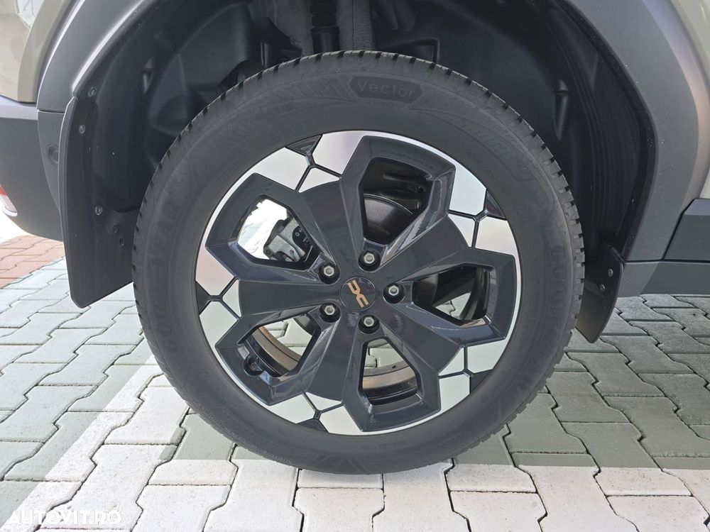 Dacia Duster HEV 140 Extreme - 4