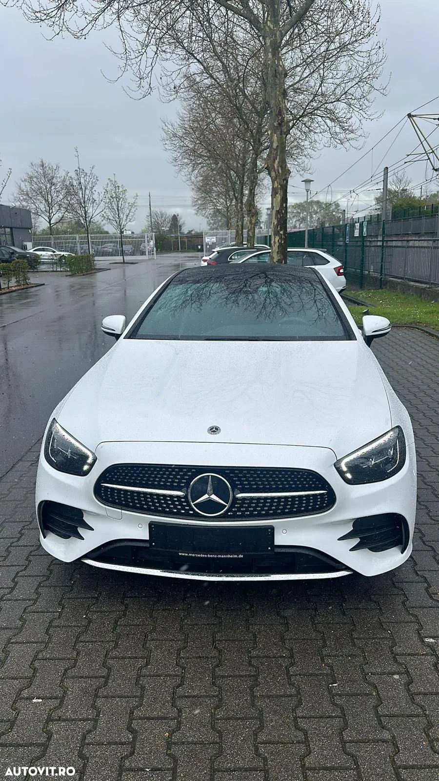 Mercedes-Benz E 300 Coupe 9G-TRONIC AMG Line - 2