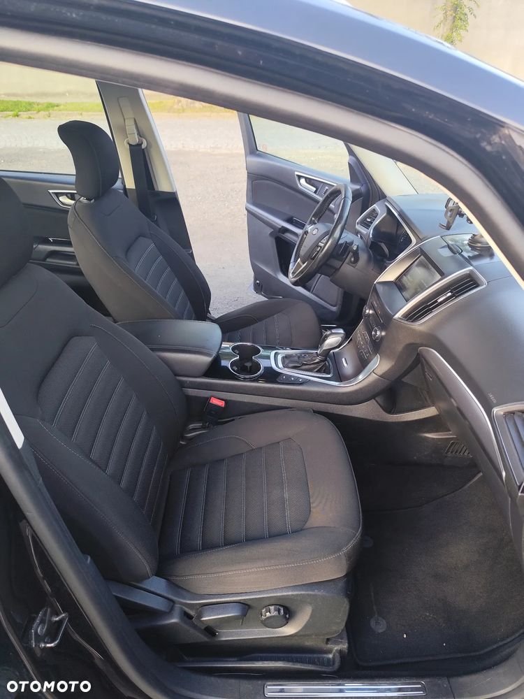 Ford Galaxy - 8