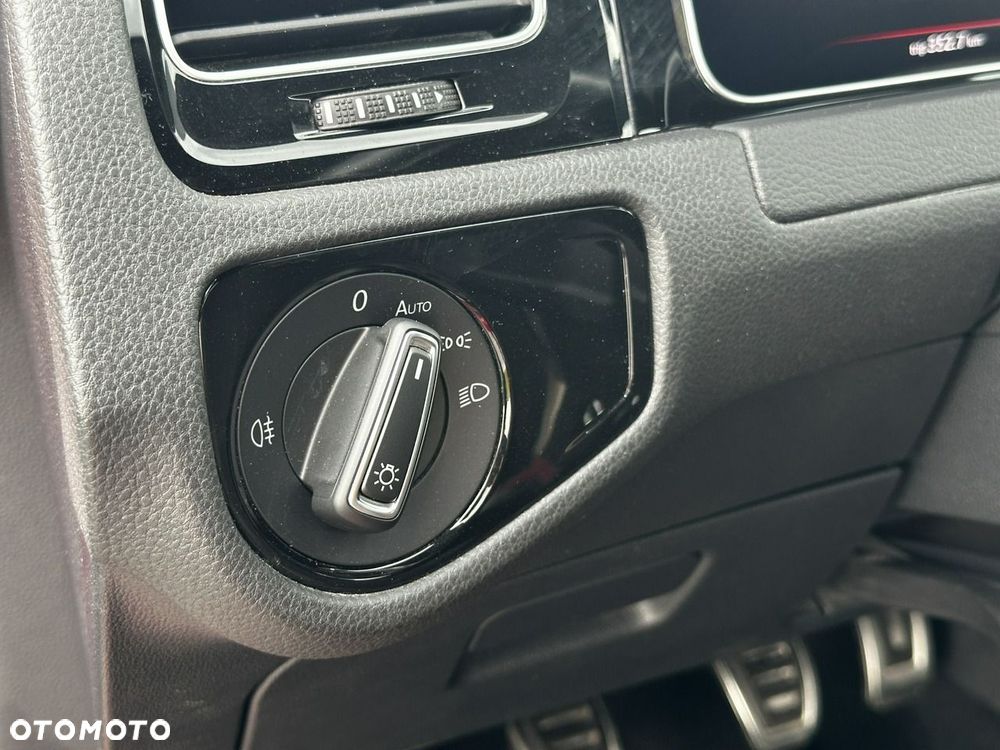 Volkswagen Golf 2.0 TSI BMT GTI Performance - 11