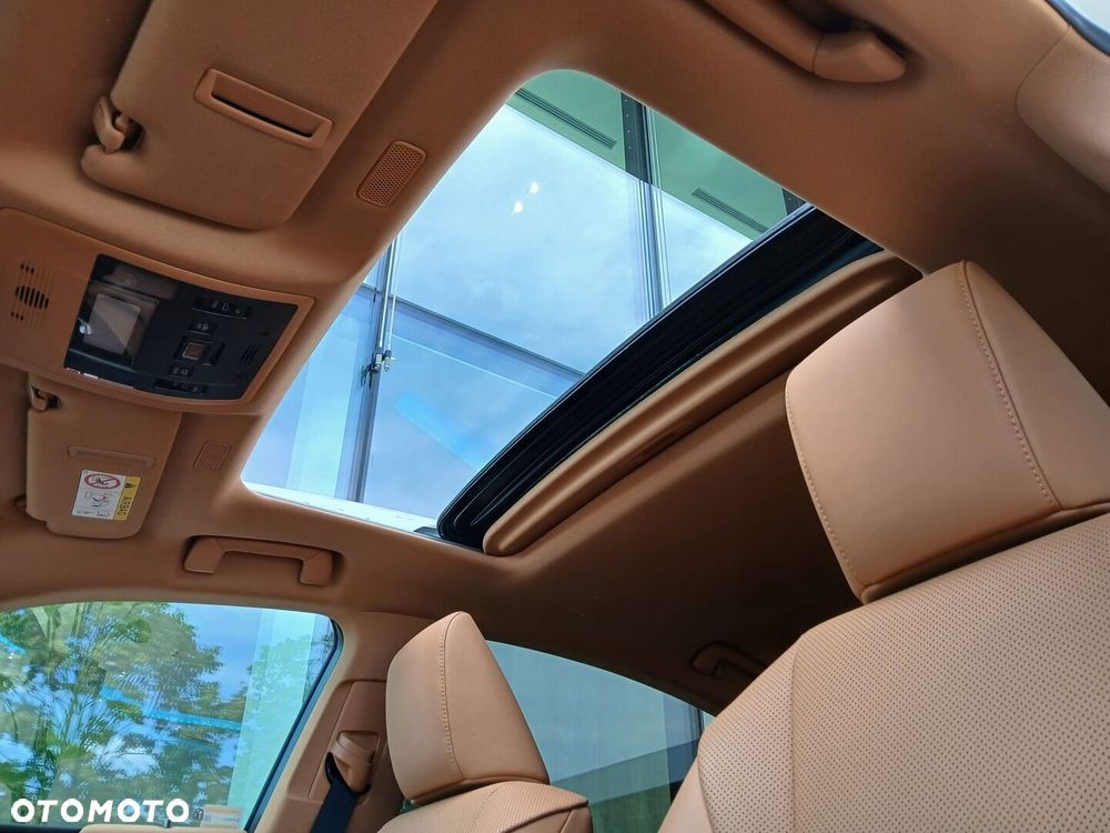 Lexus ES 300h Business Edition - 16