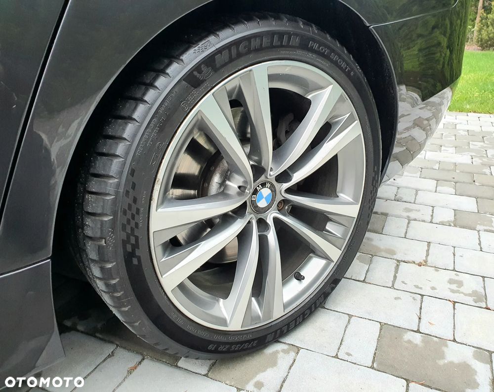 BMW Seria 5 M550d xDrive - 10