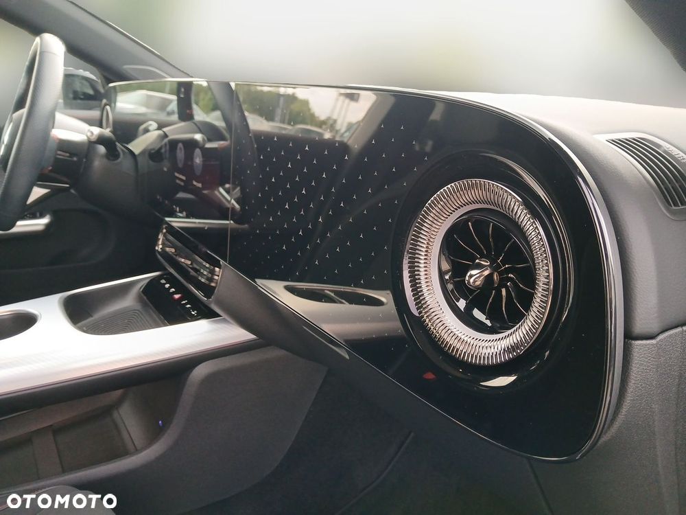 Mercedes-Benz CLA 200 mHEV 8G-DCT - 17