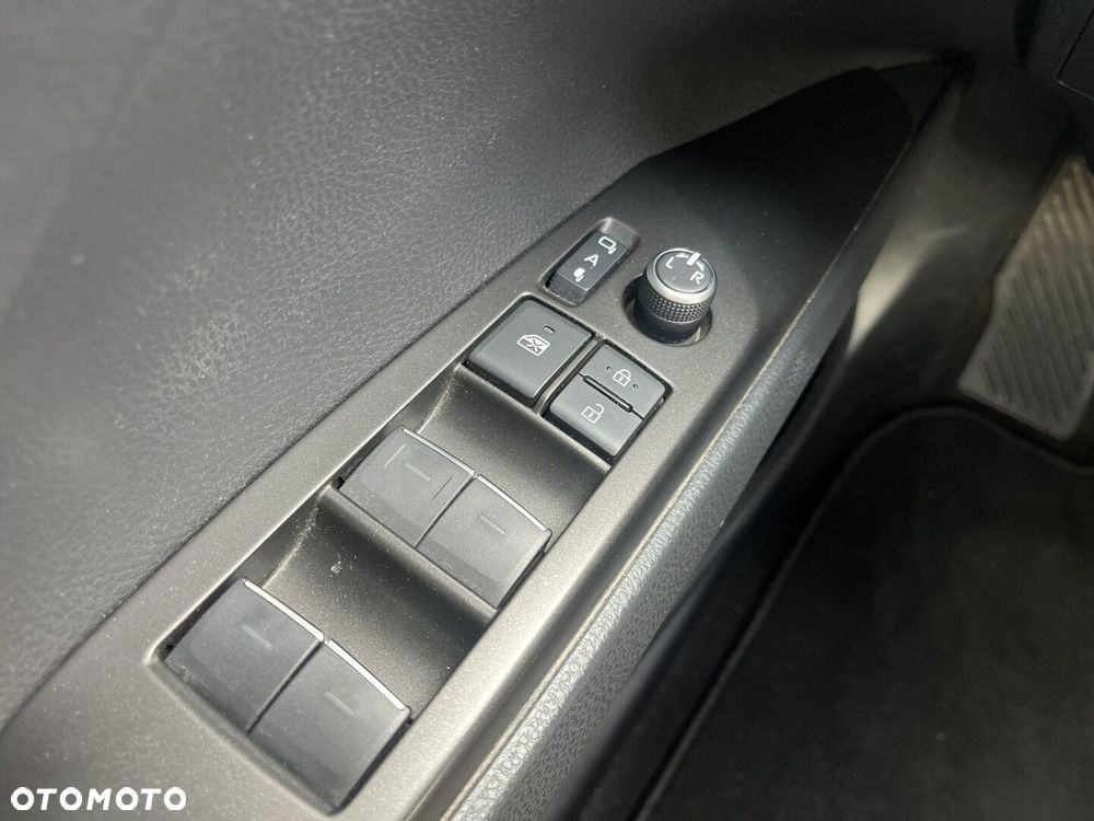 Toyota Camry 2.5 Hybrid Comfort CVT - 16