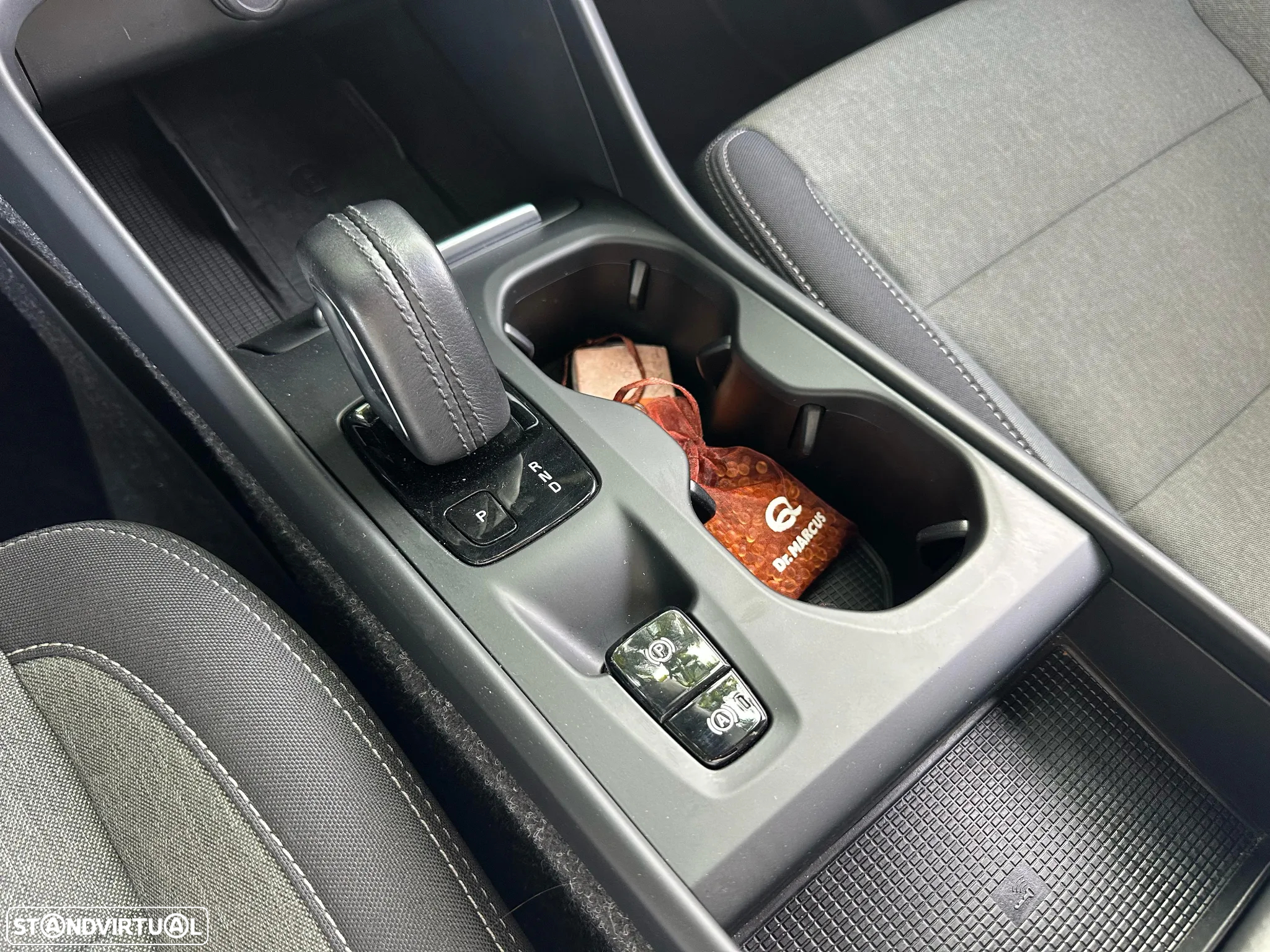 Volvo XC 40 1.5 T4 PHEV Plus Dark - 21