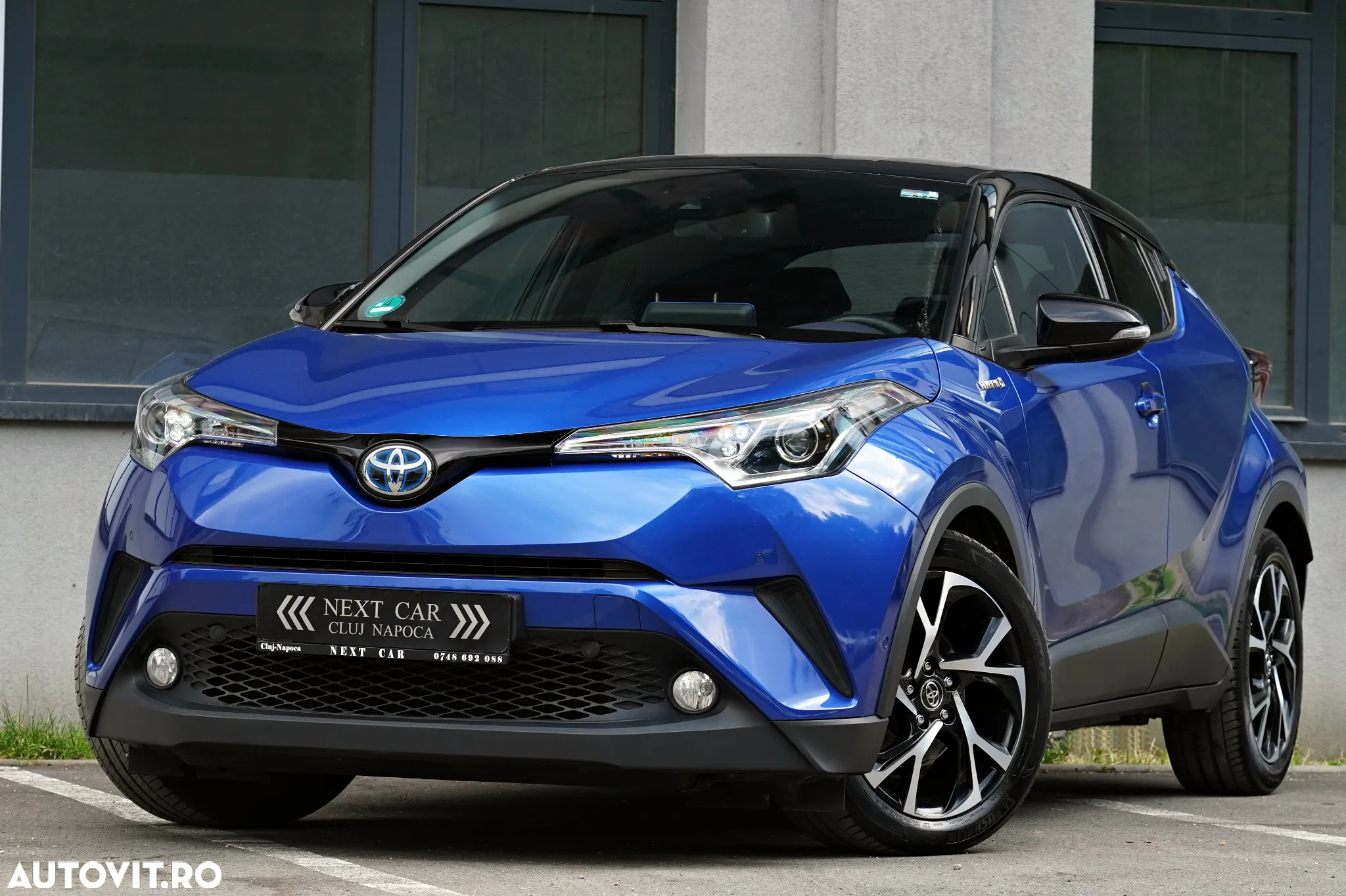 Toyota C-HR Hybrid Style Selection - 2