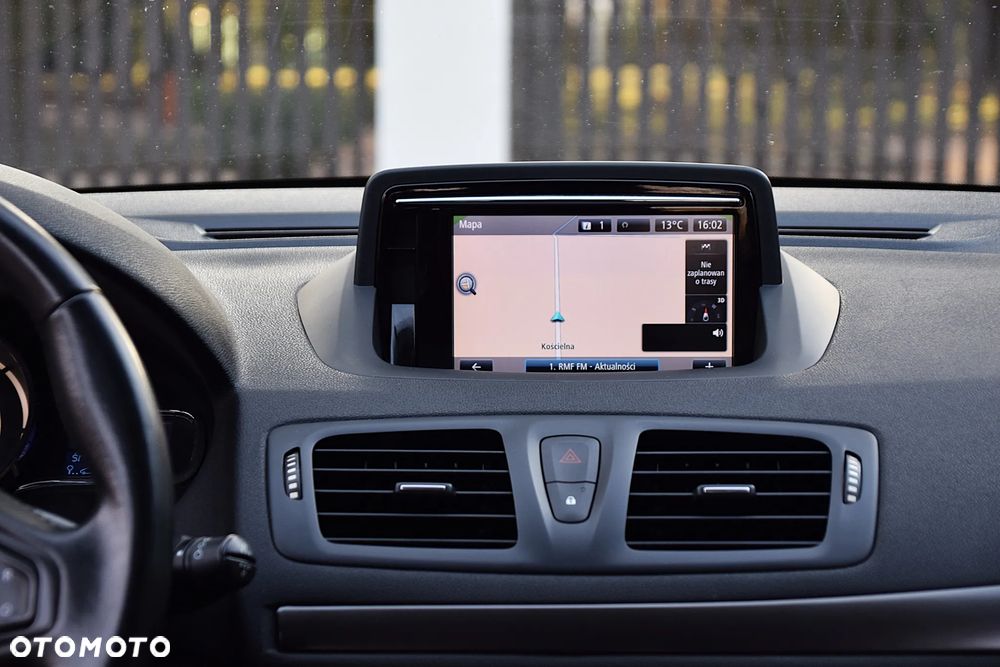 Renault Megane BLUE dCi 115 BUSINESS EDITION - 31