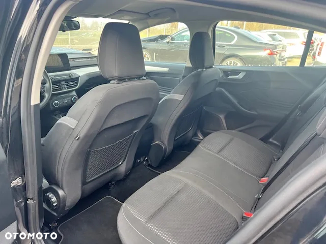 Ford Focus 1.0 EcoBoost Trend - 11