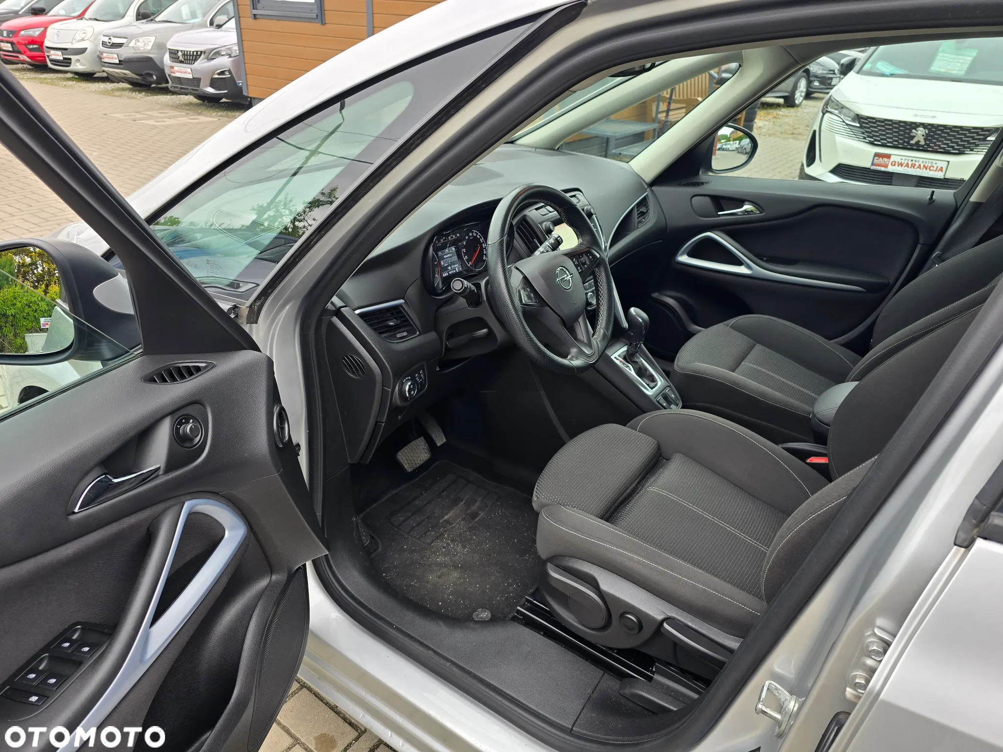 Opel Zafira - 8
