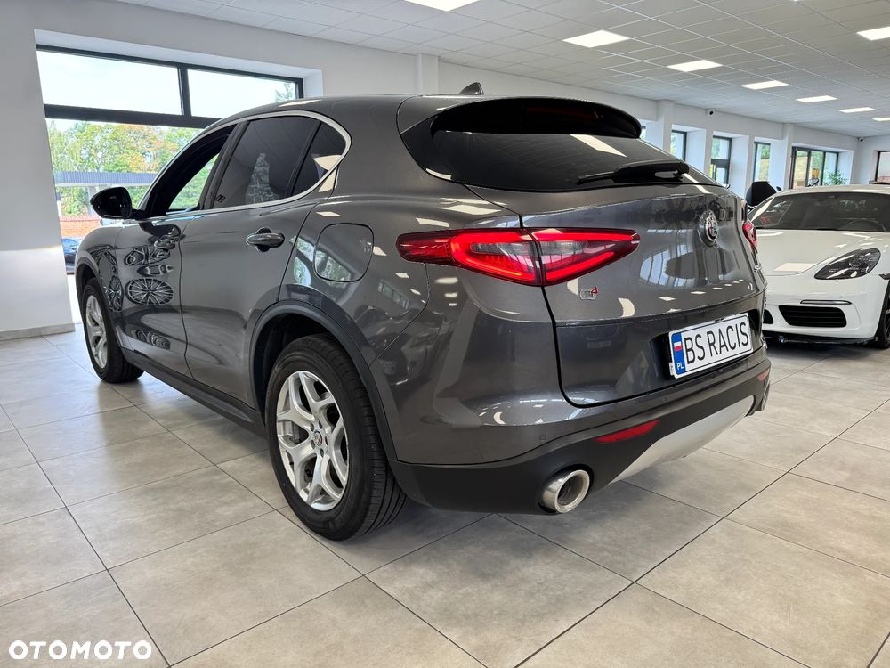 Alfa Romeo Stelvio 2.0 Turbo TI Q4 - 23